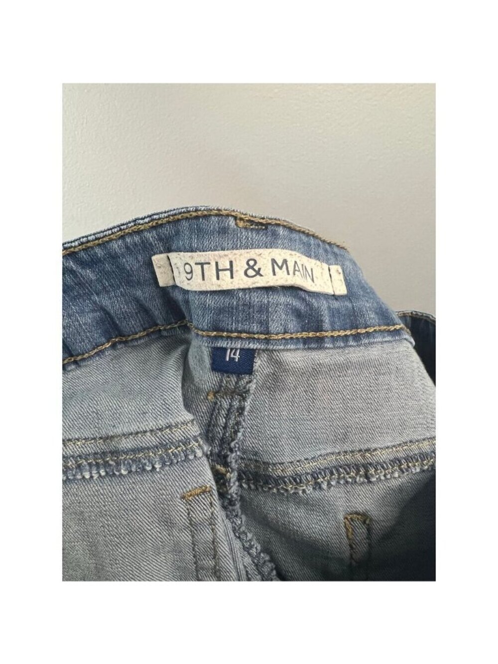 9th and Main Womens Denim Straight Leg Jeans Size 14 - Picture 4 of 5